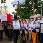 Berikan Penghormatan Terakhir, Wakapolresta Pimpin Upacara Pemakaman Purnawirawan Kompol I Ketut Mangku
