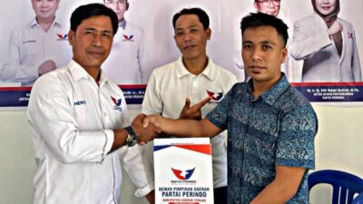 Daftar Calon Bupati Loteng, Oke Wiredarme Daftar di Perindo