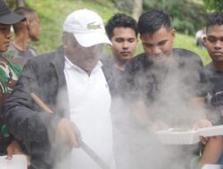 Tokoh Peduli Kesehatan Mukhlis Takabeya Membersamai Silaturahmi Nakes Bireuen