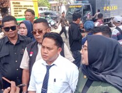 Sujaka Rizkiono SH,MH, didampingi Joko Winarto SH dari Tim FIRMA HUKUM Selaku Kuasa Hukum dari Afrizal : Kasus Pidana yang di Tuduhkan Kepada Kliennya terkait Penggelapan dan Penipuan Tidak Tepat