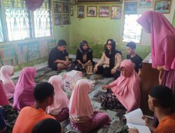 Pingky dan Keluarga Kecil Memberikan Bantuan Sembako kepada Anak Yatim Piatu Aisyah Palembang