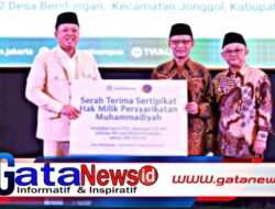 Komitmen Percepat Sertipikasi Tanah Wakaf dan Rumah Ibadah, Menteri ATR/BPN Serahkan 212 Sertipikat Tanah Aset Muhammadiyah