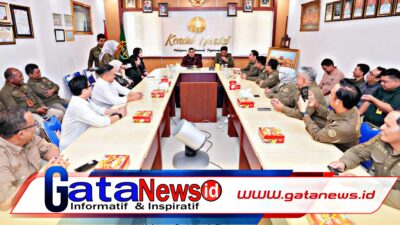 Tinjau Kantah Kabupaten Kendal, Wamen ATR Imbau Jajaran Lakukan Pengelolaan Pertanahan yang Teliti dan Tepat