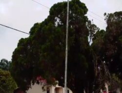 Di Negeriku Masih Ada Oknum Karyawan PTPN IV Ragional II Unit Kebun Pabatu Mengibarkan Bendera Merah Putih Dengan Keadaan Sobek Dan Kusam