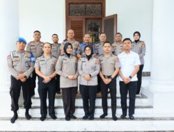 Dalam Rangka HUT Bhayangkara ke-79, Tim Mabes Polri Lakukan Anjangsana ke Mantan Kapolri Jenderal (Purn) Drs. Badrodin Haiti
