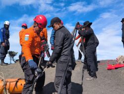 Brimob NTB Turun Tangan Cari Pendaki Brasil di Rinjani