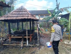 Sigap Tangani Kebakaran, Polsek Narmada Amankan Situasi