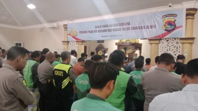 Polda NTB dan Ojol Gelar Sholat Ghaib untuk Almarhum Affan Kurniawan
