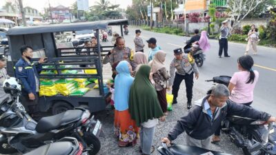 Diserbu Warga, Polsek Narmada Kembali Sukses Gelar GPM di Pasar Keru