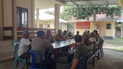 Sepakat Damai, Polsek Gunungsari Mediasi Kesalahpahaman Warga