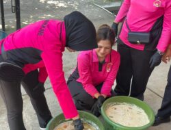 Bhayangkari Lombok Utara Ubah Sampah Dapur Jadi Eco Enzyme