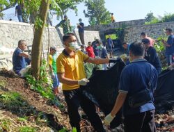 Sinergi Tiga Pilar di Narmada Gotong Royong Bersihkan Sungai