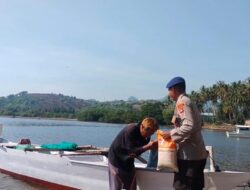 Ditpolairud Polda NTB Gelar Kegiatan Polisi Penolong di Wilayah Pesisir