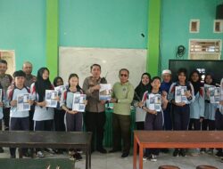 Kapolsek Narmada Dampingi Siswa SMPN 1 Narmada Daftar ke SMA Kemala Taruna Bhayangkara