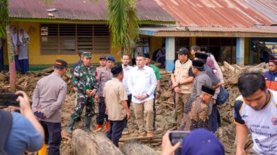 Wamen Ossy Terjun ke Lokasi Bencana Sumut, Serahkan Bantuan dan Dengarkan Cerita Warga Terdampak