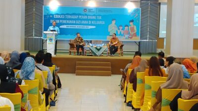 Sesdep Promosi dan Kerja sama BGN (berdiri di podium)