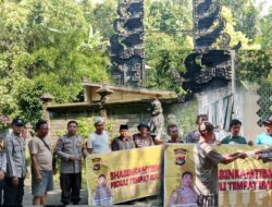 Polsek Lingsar Beri Bantuan Lintas Agama saat Sambang Desa