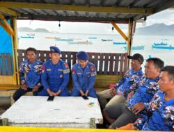 Polairud NTB Bersama Mitranya Himbau Masyarakat Supaya Selalu Waspada Saat Berlayar
