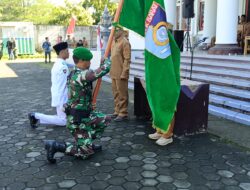 Polisi Kawal Ketat Kirab Pataka Lobar Keliling Narmada