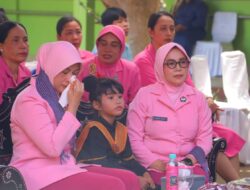 Ketua Bhayangkari NTB Menangis di Lombok Utara, “Kami Dilahirkan Namun Tak Diinginkan”