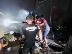 Kebakaran Hebat Ludeskan Pasar Umum Pringgabaya, Kerugian  Mencapai Rp5 Miliar