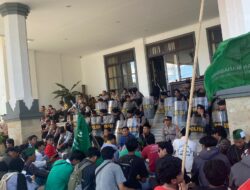 Massa Aksi Cipayung Plus Lotim Desak Pemda Selsaikan Polemik MBG Dan Benahi BUMD