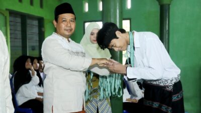 Gelar Tasyakur Penamatan, MTs Pathul Muin NW Montong Tangi Wisuda 29 Santri Dibanjiri Air Mata