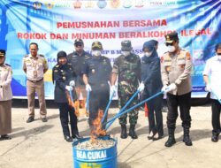 Kapolda Sulsel Hadiri Pemusnahan Rokok dan Minuman Beralkohol Ilegal oleh Kanwil DJBC Sulbagsel