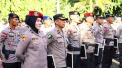Wujud Apresiasi Kinerja, Kapolda Sulsel Berikan Penghargaan kepada Personel Berprestasi