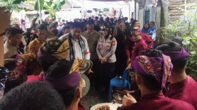 Polsek Lingsar Amankan Kunjungan Tiga Menteri di Dasan Geria