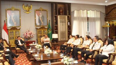 Perkuat Sinergi Pemasyarakatan, Karutan Kelas I Palembang Dampingi Kakanwil Ditjenpas Sumsel Audiensi dengan Gubernur Sumsel