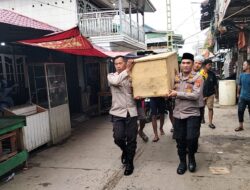 Perkuat Ketahanan Sosial Masyarakat Pesisir, Polsek Banyuasin II Hadir Bantu Keluarga Nelayan