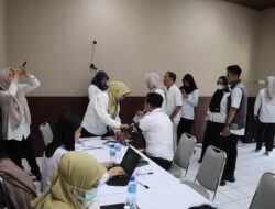 Jaga Kesehatan Pegawai, Kanwil BPN NTB Fasilitasi Pemeriksaan PTM Bersama Puskesmas Dasan Agung