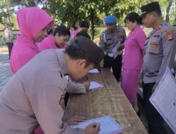 Tegaskan Komitmen Anti Narkoba, Personel Polsek Gunungsari Teken Pakta Integritas
