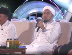 KHR Azaim Ibrahimy Titip Harapan Besar kepada LAZ di Tabligh Akbar Lombok Barat Bersholawat