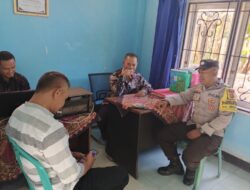 Sambang Kantor Desa, Bhabinkamtibmas Labuan Haji Ajak Warga Aktif Jaga Keamanan Lingkungan