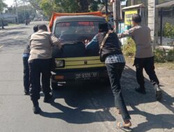 Respons Cepat Bantu Kendaraan Mogok, Warga Apresiasi Aksi Humanis Polisi