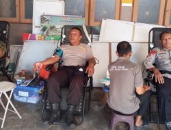Personel Polsek Gunungsari Gelar Donor Darah
