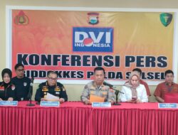 Konferensi Pers Biddokkes Polda Sulsel Terkait Penanganan Laka Laut KM Nurul Salsa di Perairan Selayar