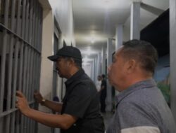 Tak Ada Ampun! Kakanwil Ditjenpas NTB Sidak Lapas Selong, Tes Urine Acak dan Geledah Kamar Hunian