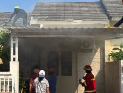 Rumah di GPA Lingsar Terbakar, Kapolsek Turun Pimpin Penanganan dan Beri Imbauan Warga