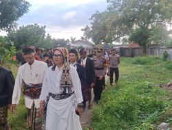 Jaga Tradisi dan Toleransi, Polsek Lingsar Kawal Ritual Rebo Bontong