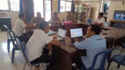 Dari Besuk Anggota hingga Pantau Posyandu, Polsek Narmada Perkuat Pelayanan Warga