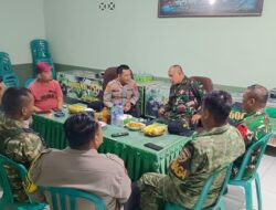 Kapolsek Gunungsari Sambangi Koramil Jelang Pilkades Serentak