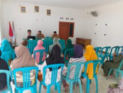 Polsek Lingsar Dampingi Warga Penerima Bansos Klarifikasi NIK Terindikasi Terpakai Judol