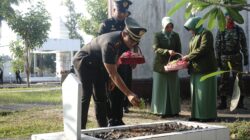 Kodim 1615 Lotim Ziarah TMP Rinjani Jelang HUT TNI