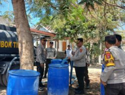 Polres Lombok Timur Salurkan 15 Ribu Liter Air Bersih untuk 130 KK di Seriwe