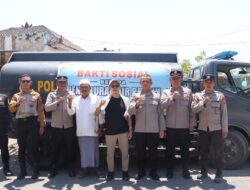 polres Lombok Timur Salurkan 15 Ribu Liter Air Bersih untuk Warga Terdampak Kekeringan