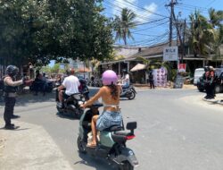 Cegah Kemacetan, Subsatgas Samapta Ops Mandalika Atur Lalu Lintas di Kawasan Kute Mandalika