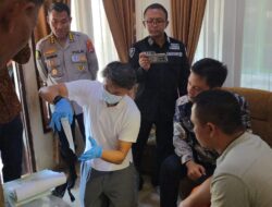 Bid Dokkes Polda NTB Dampingi Atase Policy Agency Jepang Ambil Sample DNA Keluarga Korban Tsunami Jepang 2011